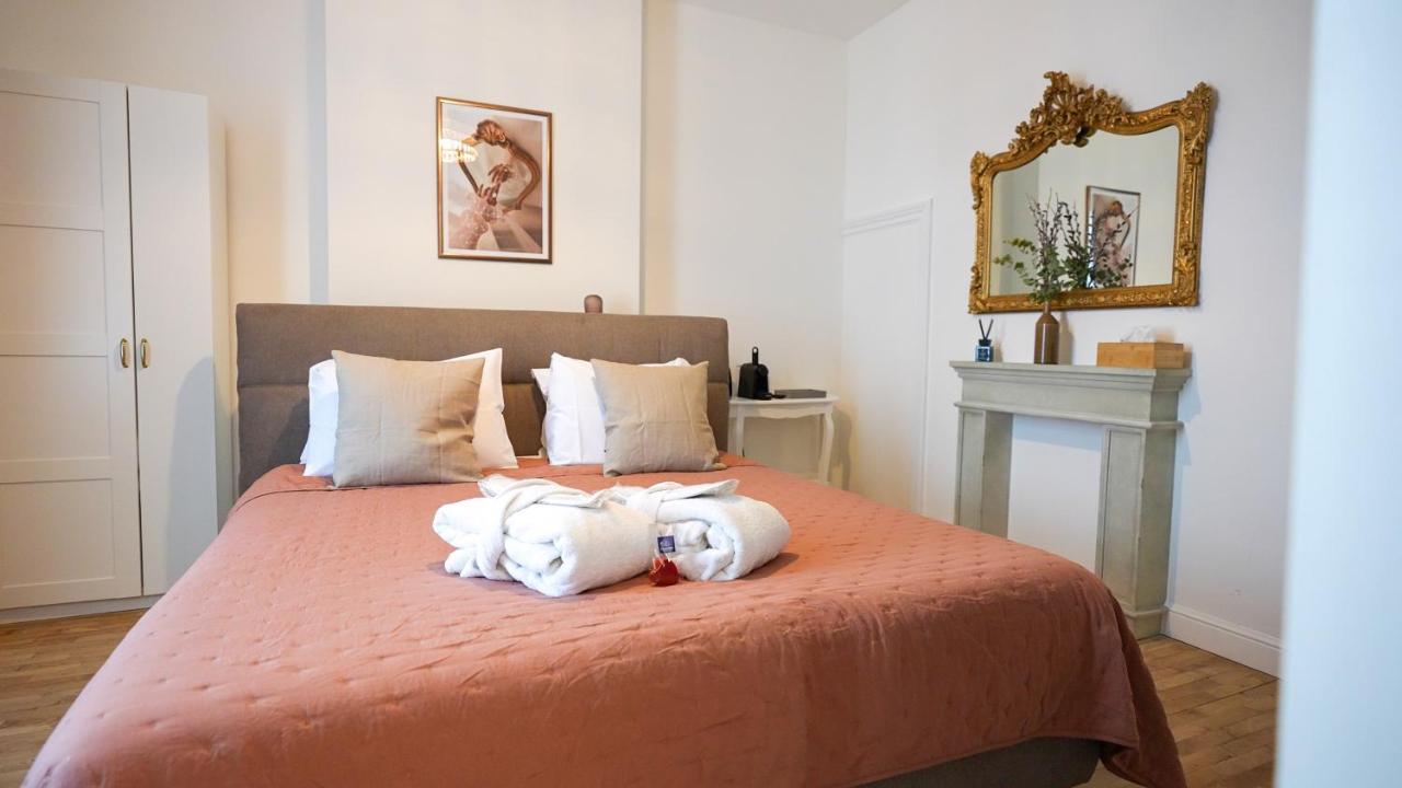Hotel De Maitre De Vaughan Saint-Josse-ten-Noode Εξωτερικό φωτογραφία